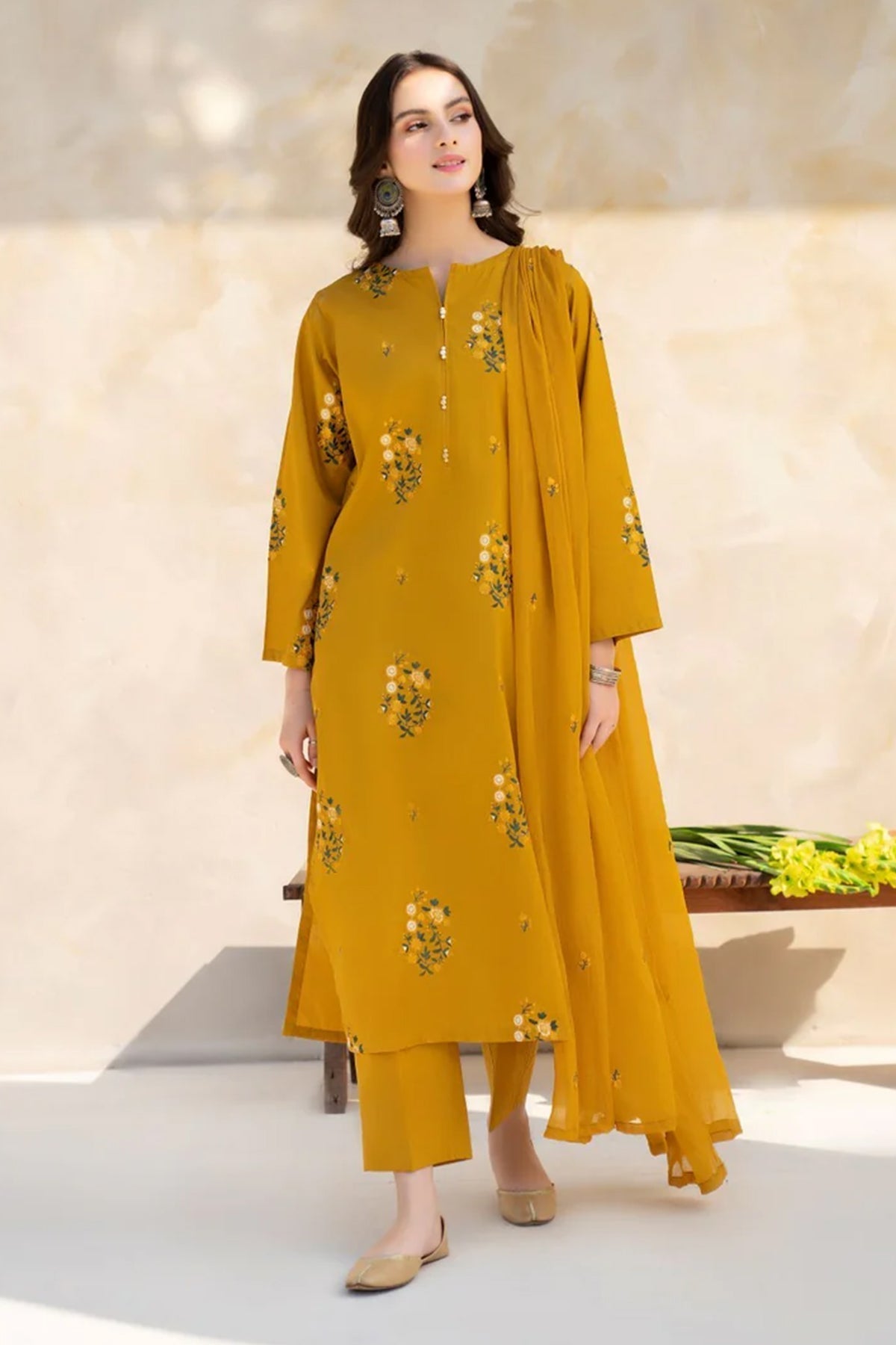 BLOOMSATTIRE - 3PC LAWN EMBROIDERED BA-S95
